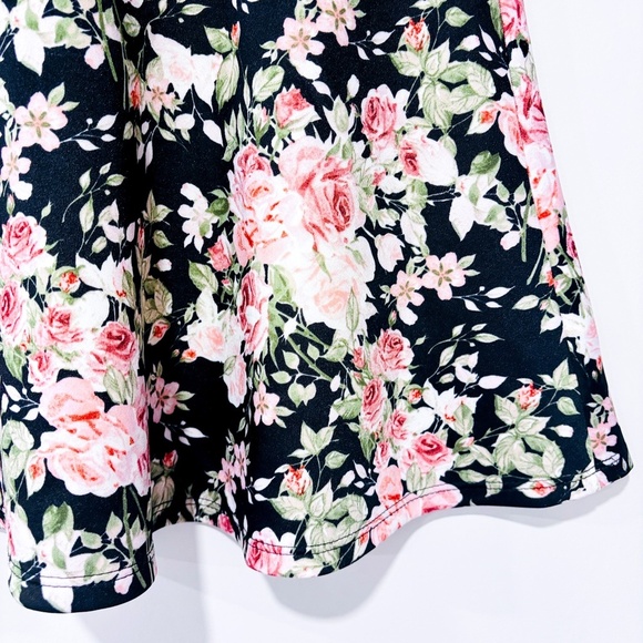 ARDENE Black floral skirt - Picture 5 of 7